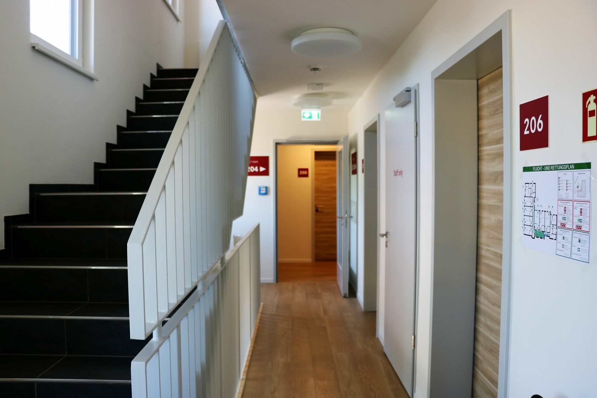 Signature East Hotel Apartment Hamburg-Harburg Buitenkant foto