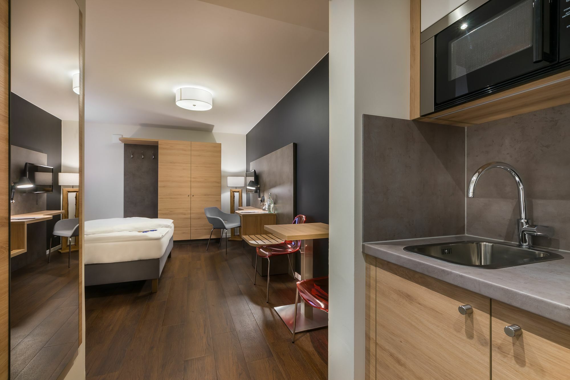 Signature East Hotel Apartment Hamburg-Harburg Buitenkant foto